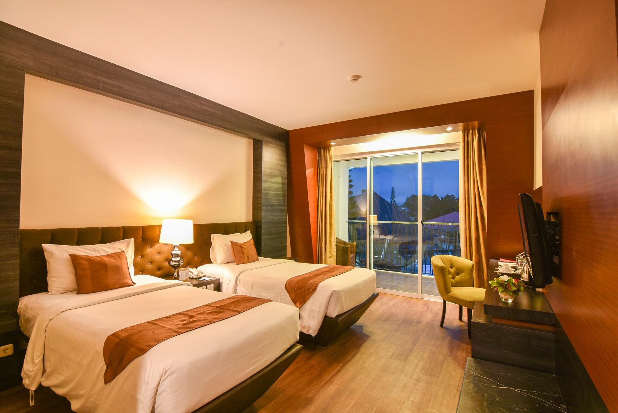 Grand Rocky Hotel Bukittinggi Extérieur photo