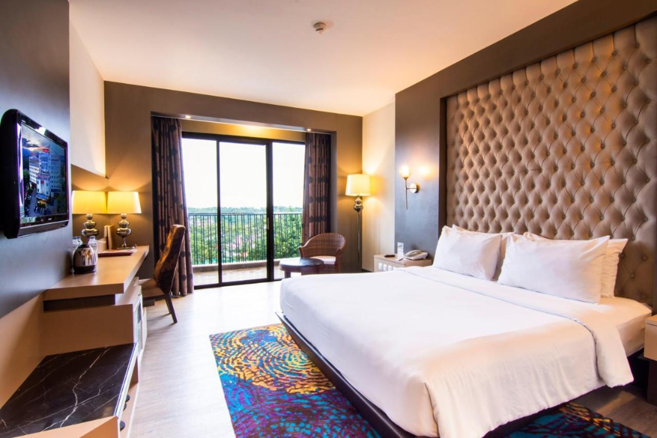 Grand Rocky Hotel Bukittinggi Extérieur photo