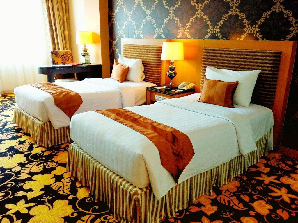 Grand Rocky Hotel Bukittinggi Extérieur photo