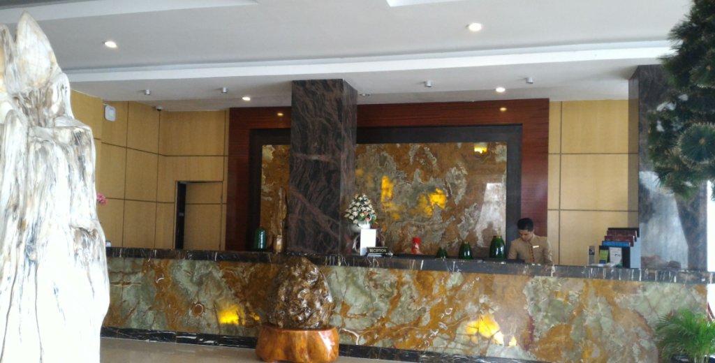 Grand Rocky Hotel Bukittinggi Extérieur photo