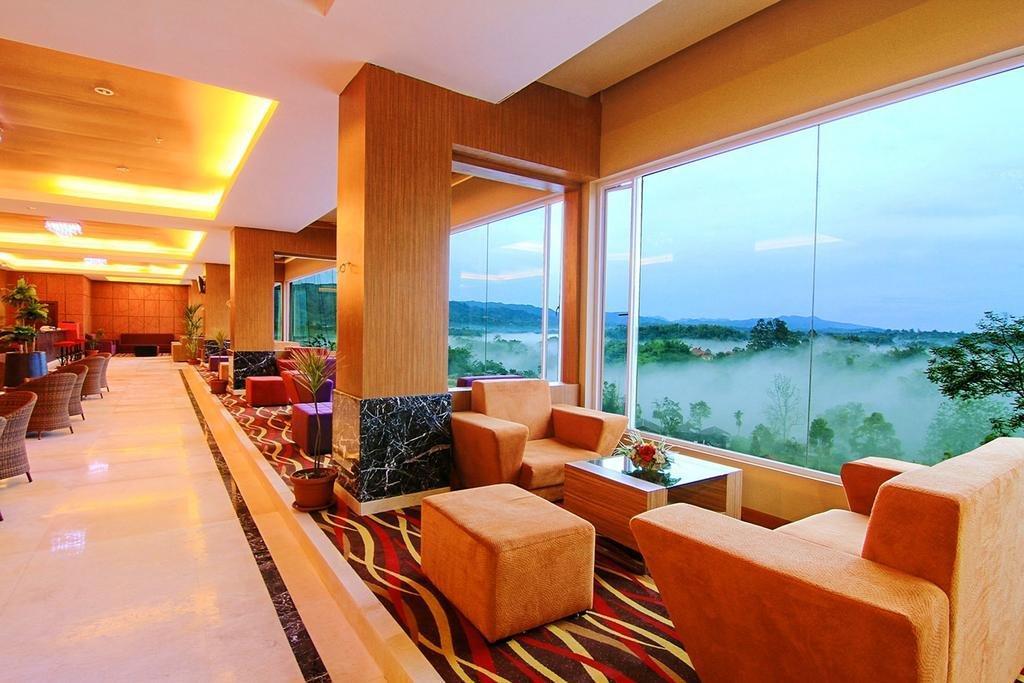 Grand Rocky Hotel Bukittinggi Extérieur photo