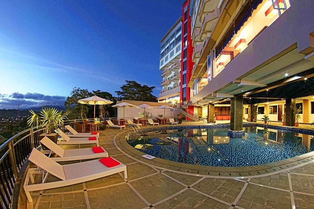 Grand Rocky Hotel Bukittinggi Extérieur photo