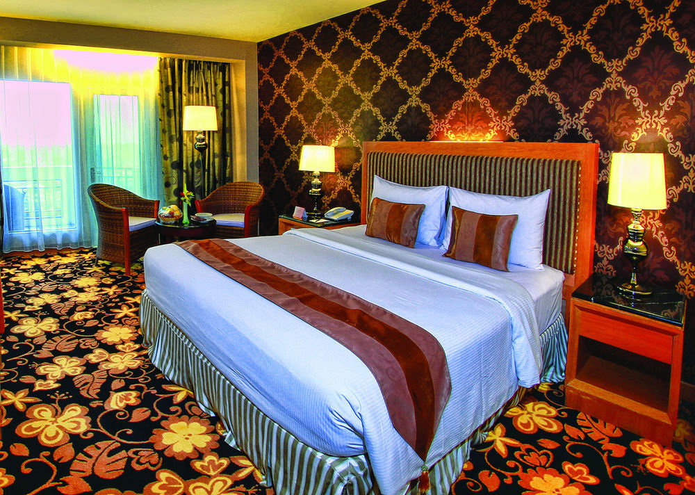 Grand Rocky Hotel Bukittinggi Extérieur photo