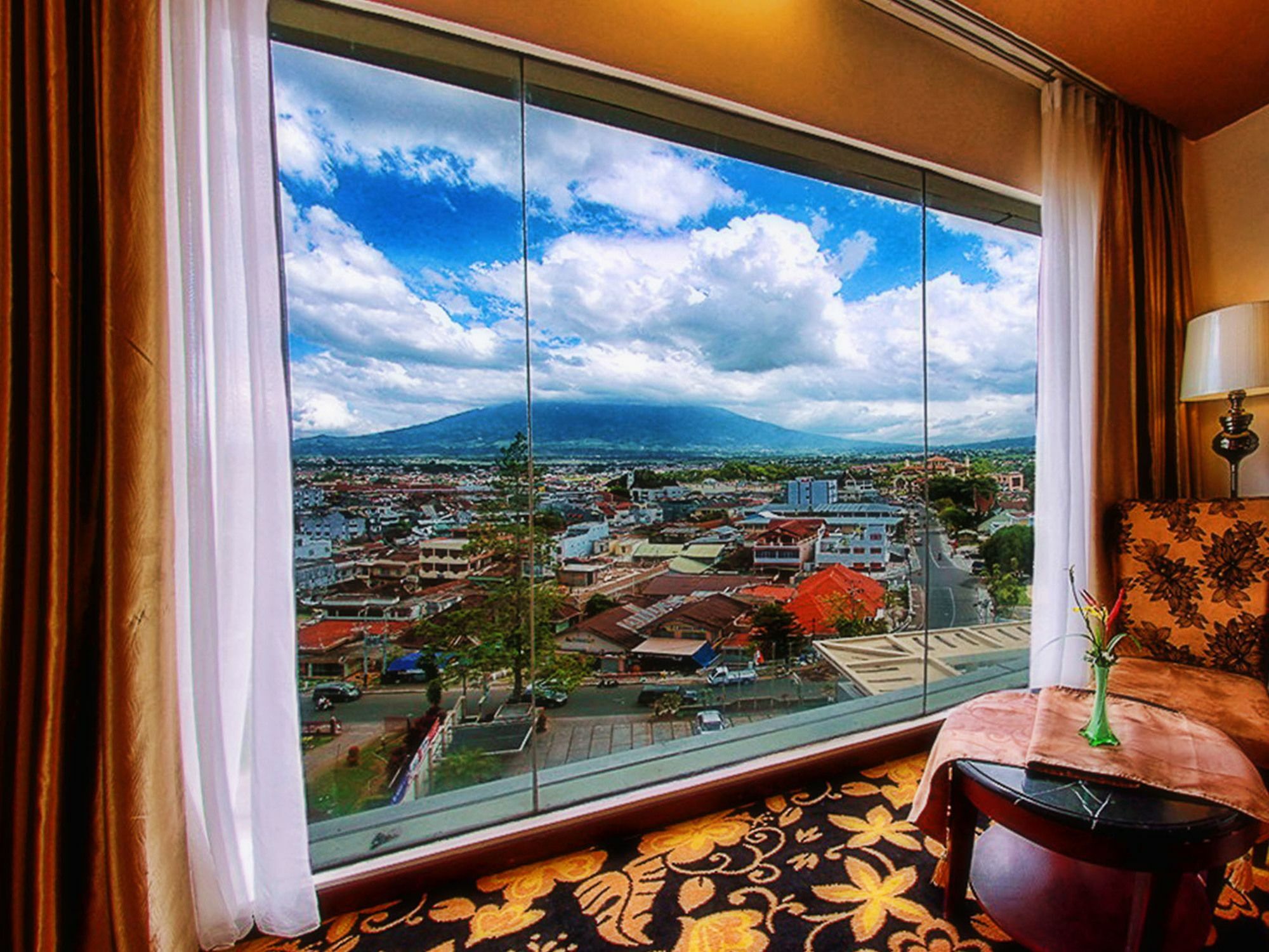 Grand Rocky Hotel Bukittinggi Extérieur photo
