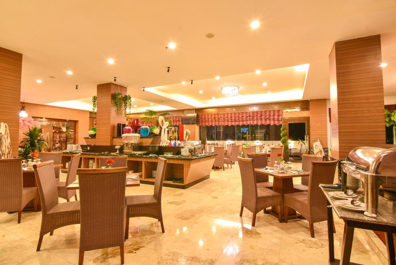 Grand Rocky Hotel Bukittinggi Extérieur photo