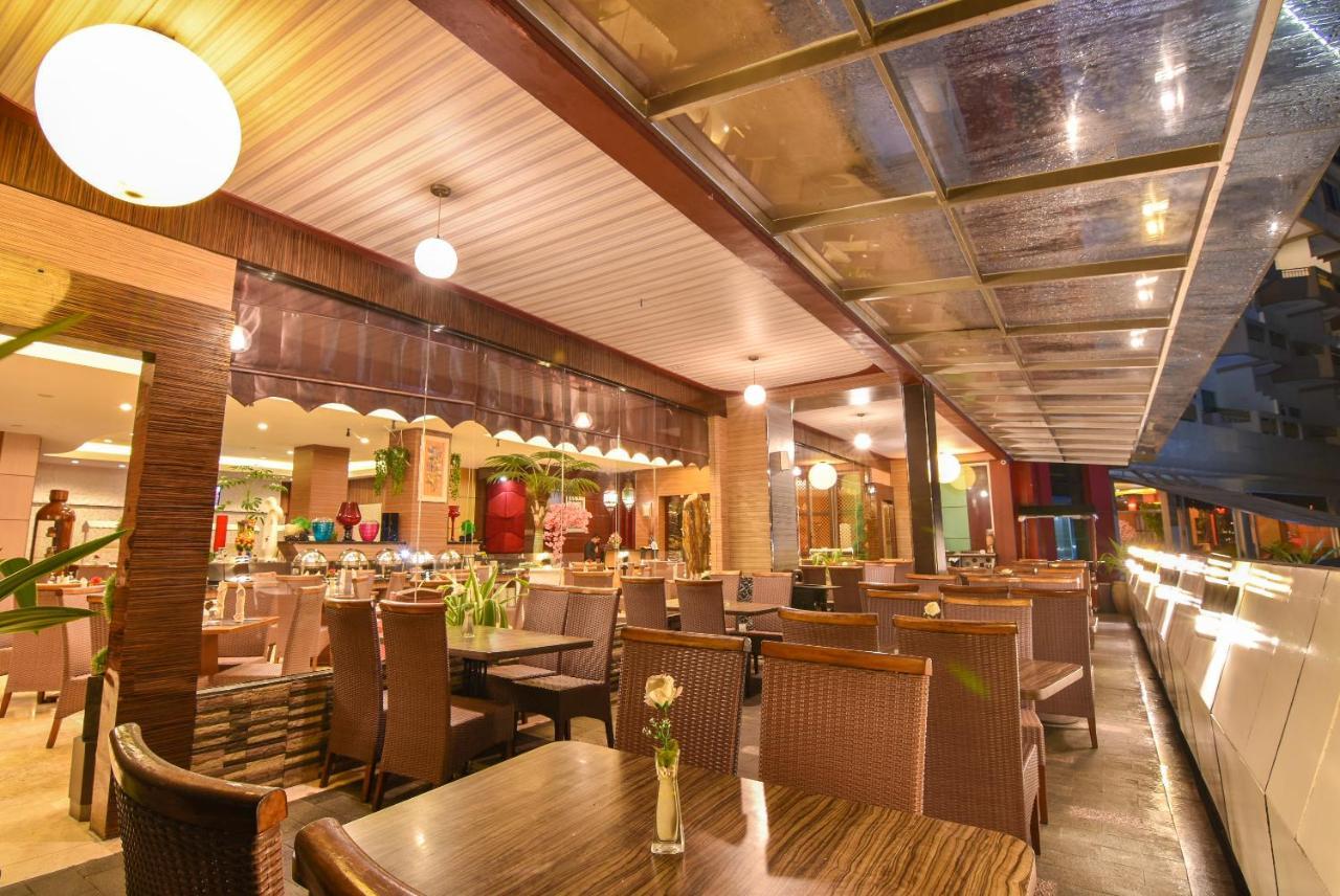 Grand Rocky Hotel Bukittinggi Extérieur photo