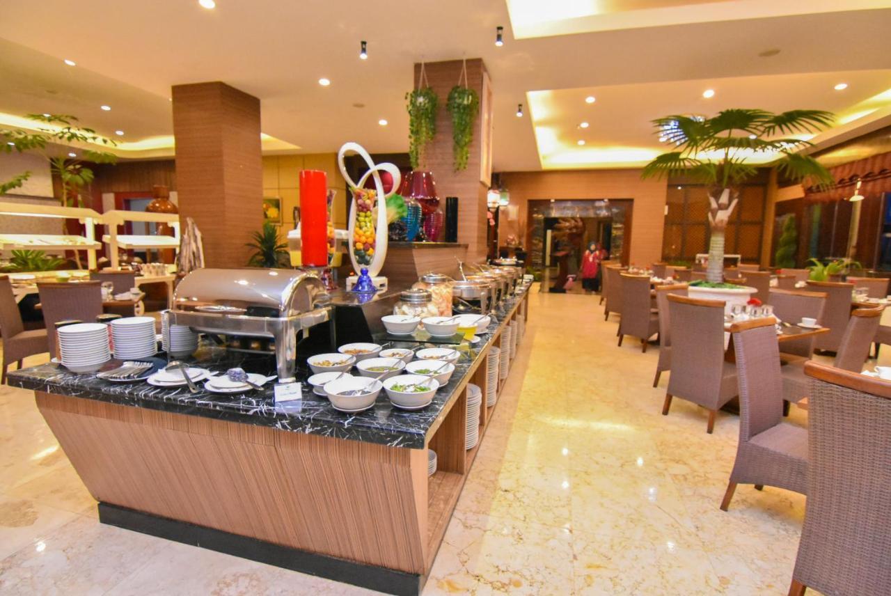Grand Rocky Hotel Bukittinggi Extérieur photo