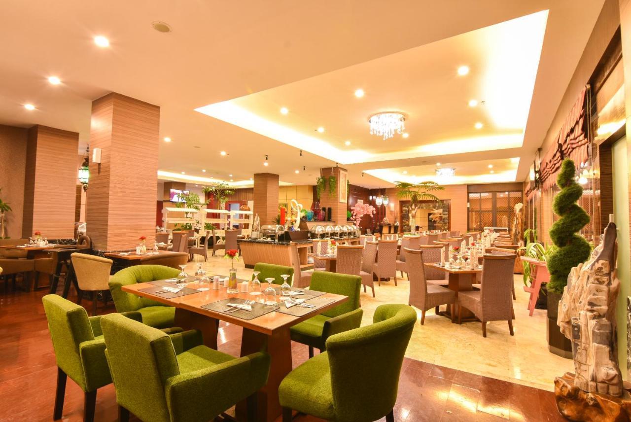 Grand Rocky Hotel Bukittinggi Extérieur photo