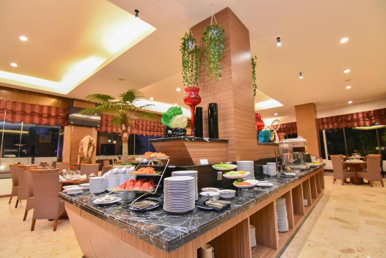 Grand Rocky Hotel Bukittinggi Extérieur photo