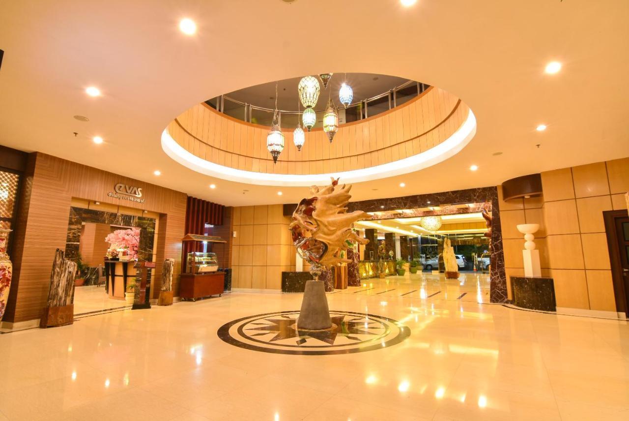 Grand Rocky Hotel Bukittinggi Extérieur photo