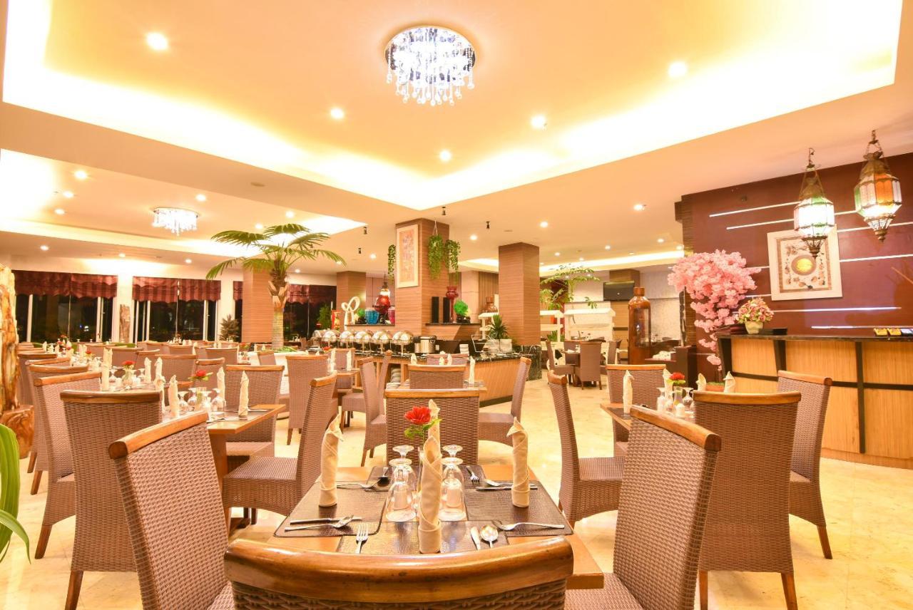 Grand Rocky Hotel Bukittinggi Extérieur photo
